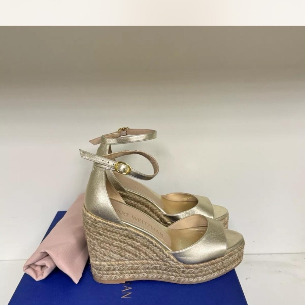 Stuart Weitzman Gold Metallic Leather Espadrille Wedge Sandals Platform Heel 6.5 - Picture 4 of 6